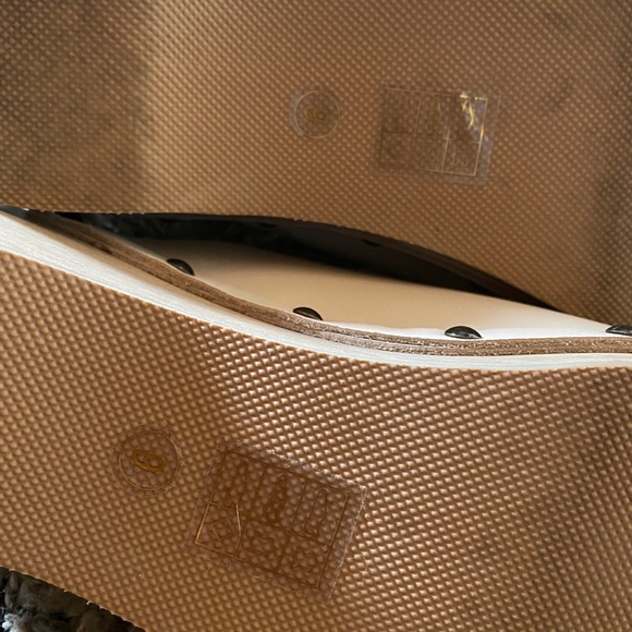 Kelsi Dagger Brooklyn Lace Up Clogs Like New Size 9 - Picture 7 of 8